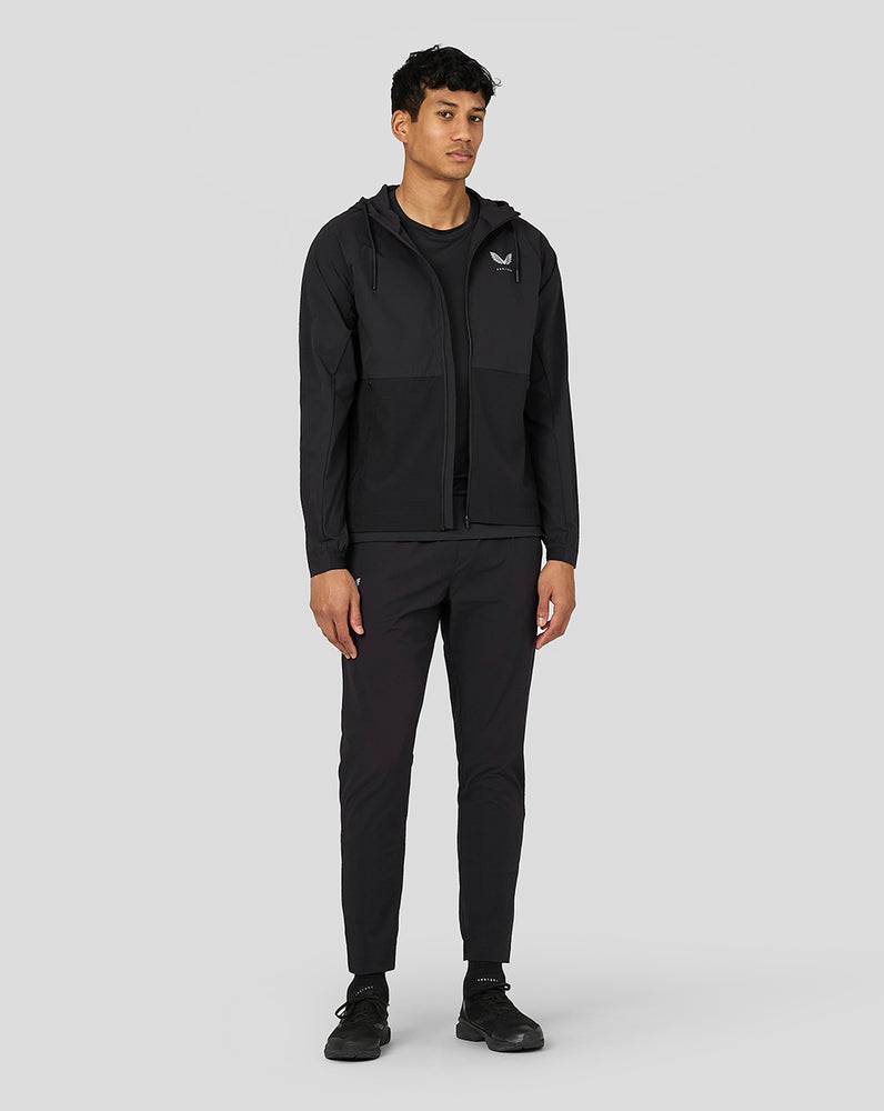 Castore Active Lightweight Woven Jacket Mustat | NTJCV1923